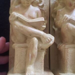 Vintage Cream Bookend Set